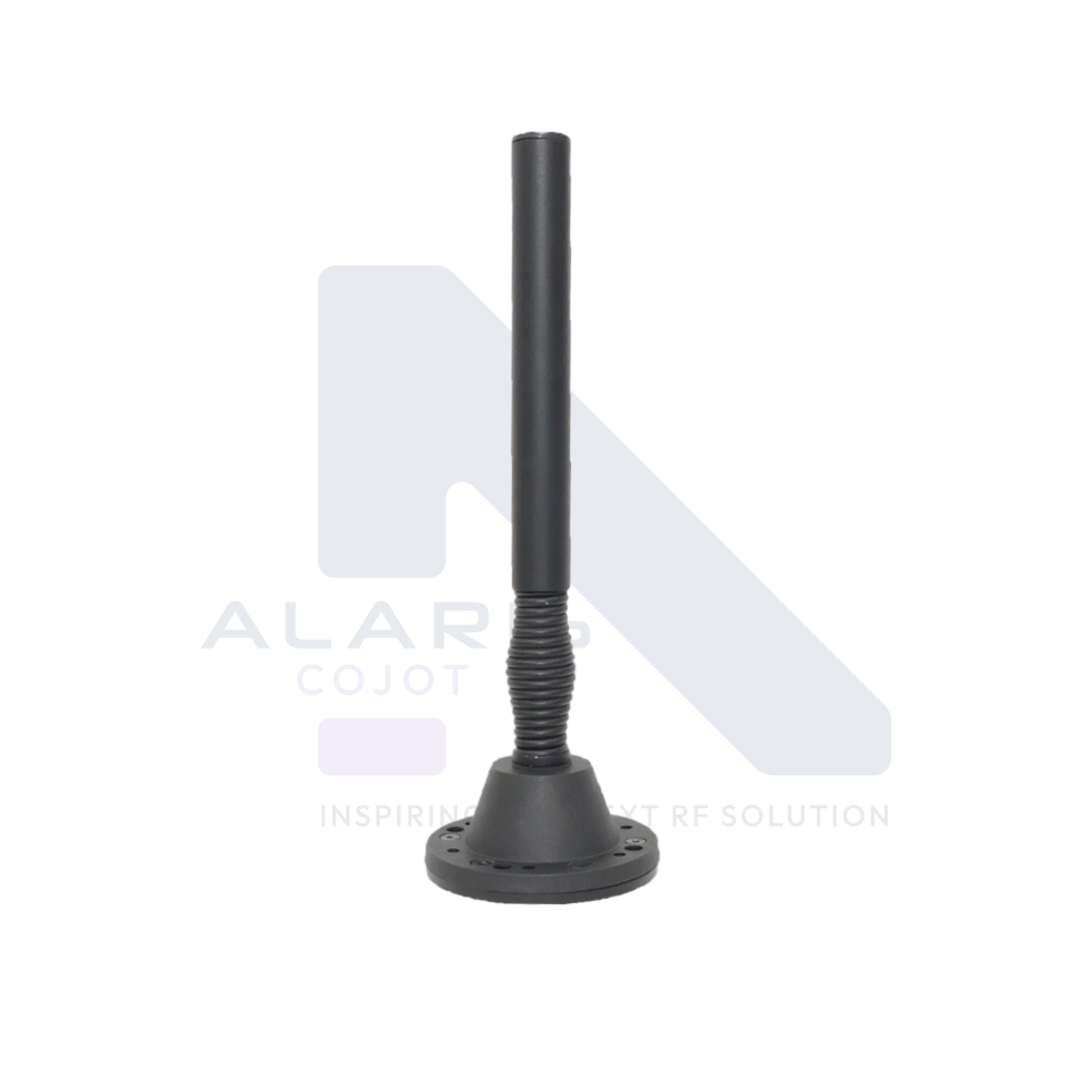 Rugged VHF/UHF vehicle antenna for mobile applications