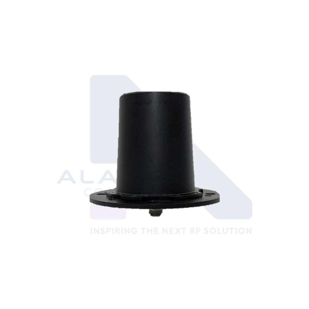Compact, light and low-profile vehicle antenna for 870 - 6000 MHz